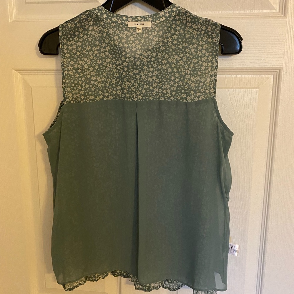 EUC Pleione Floral Blouse. - Picture 13 of 15